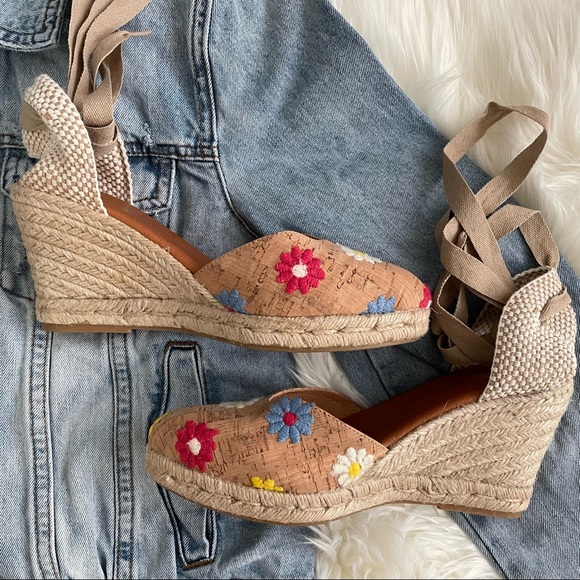 Ensley Andre Assous Espadrille Wedge 🌸🌼 Size 7-7.5 38 - Picture 2 of 13